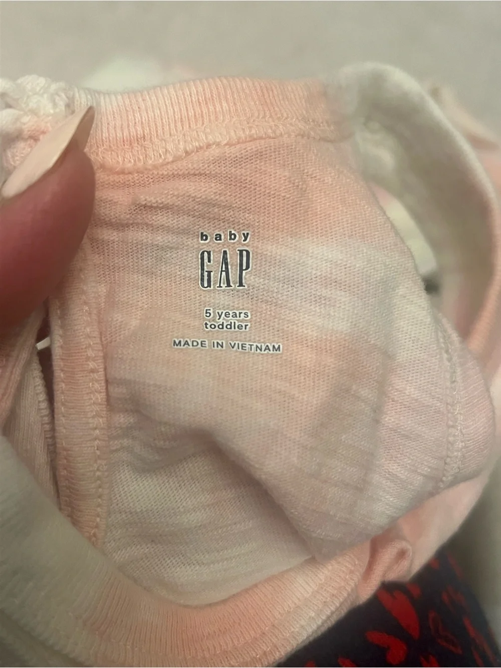 GAP lightweight sleeveless